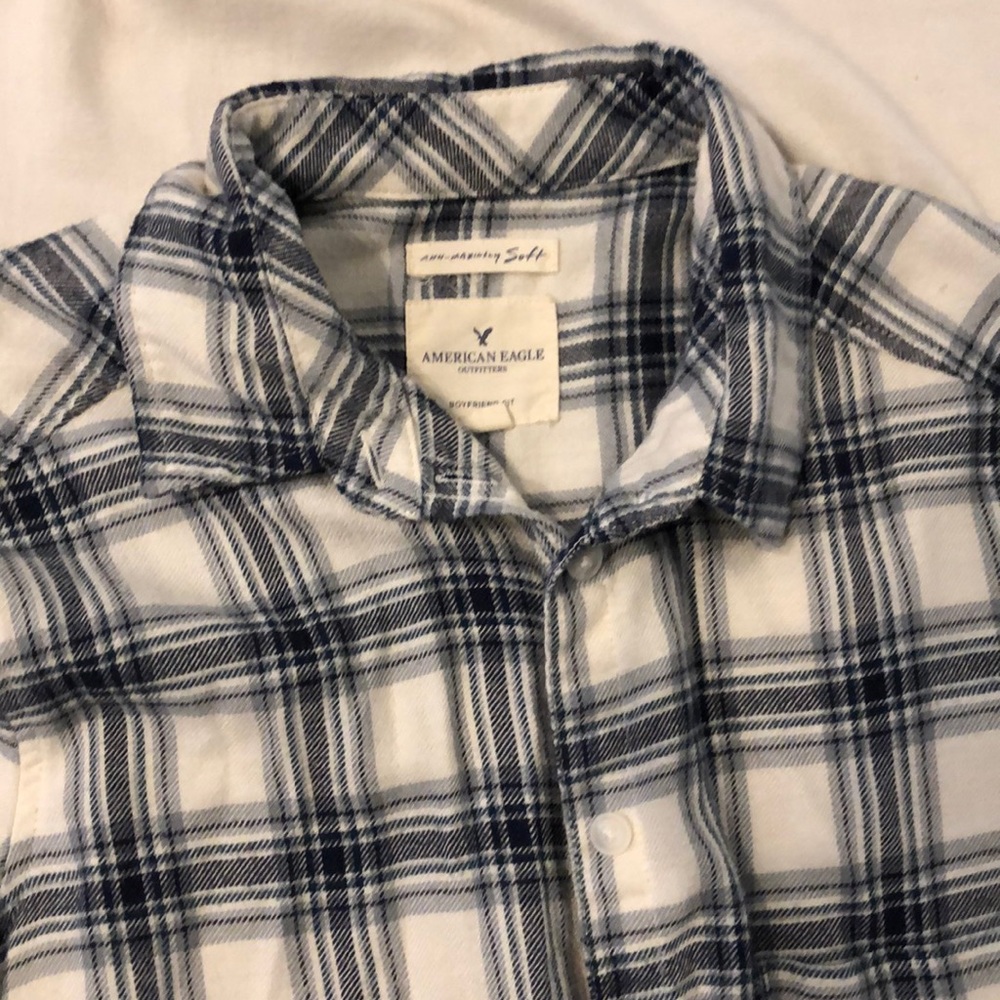 American Eagle Boyfriend Fit Gray Plaid Flannel